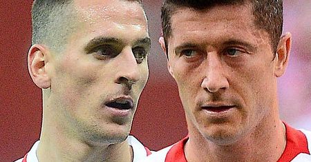 Arkadiusz Milik pozwala sobie na zbyt wiele? Jego zachowanie wobec Roberta Lewandowskiego jest naganne!