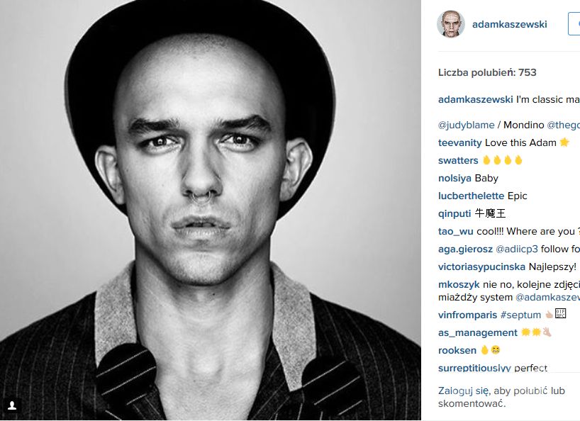 Adam Kaszewski (fot. Instagram) Jego kariera rozpoczęła się w 2013 r. od pokazu Jean Paula Gaultiera. Ro póżniej został twarzą marki.