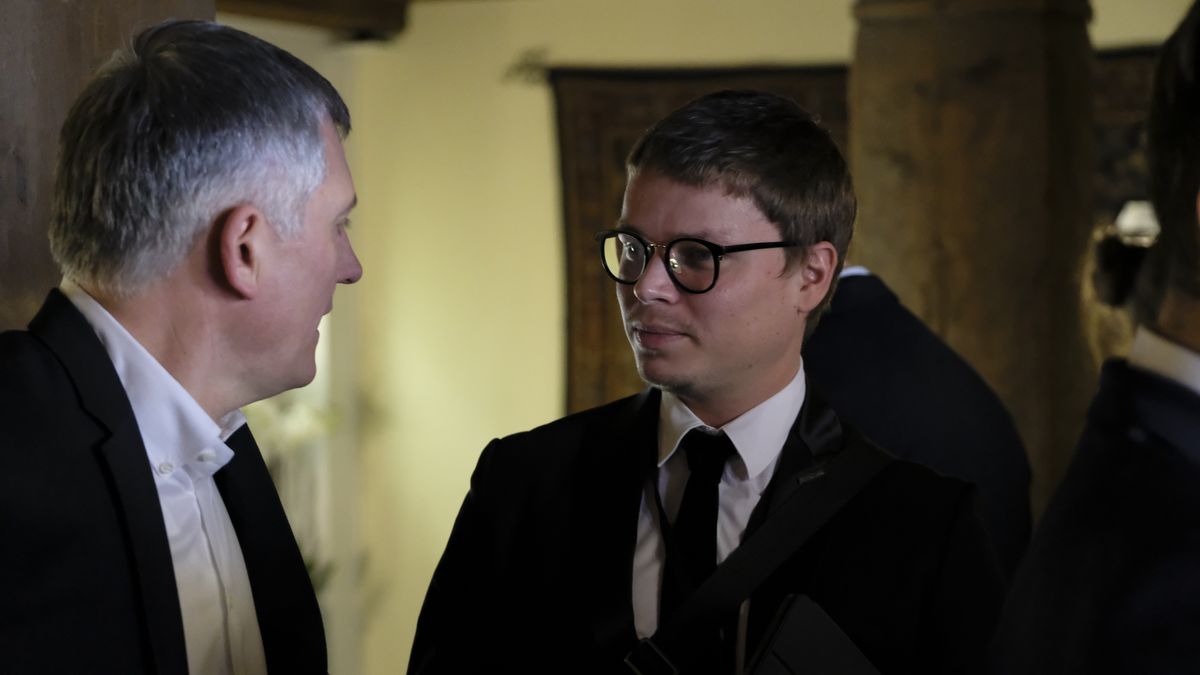 Na zdjęciu po prawej Jarosław Królewski, prezes Synerise i prywatny inwestor Wisły Kraków