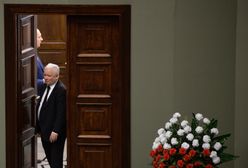 Sejmowe bukiety będą biało-czerwone. "Porządek musi być"