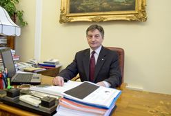 Wiemy, gdzie Kuchciński mieszka z synem. Tyle płacimy za ich mieszkanie