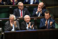 PiS deklasuje PO w najnowszym sondażu. Trzy partie w Sejmie