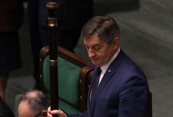 Marszałek Kuchciński po cichu wprowadza nowe zasady. „Co mi tu pani podaje, na zielonym papierze?”