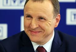 "Nocą, siłą, gwałtem PiS przejmuje sądy". Tymczasem w TVP relacjonują to tak