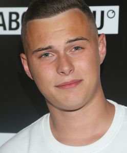 Adam Zdrójkowski i Julia Wieniawa pozują w strojach kąpielowych. "Chyba był dobry melanż"