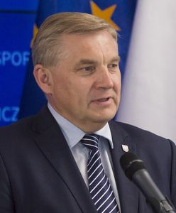 Prezydent Białegostoku przerwał uroczystości. "Tu narodowcy nie przejdą"