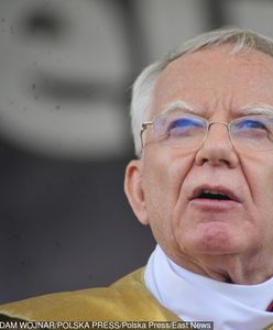 Biskupi bronią Jędraszewskiego. "Modlimy się za ofiary ideologii LGBT+"
