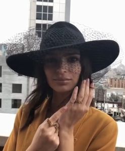 Emily Ratajkowski wyszła za mąż po 2 miesiącach randkowania. Teraz pokazała obrączkę