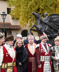 Pomnik Jana III Sobieskiego odwiedził Kraków. Do Wiednia wpuścić go nie chcą