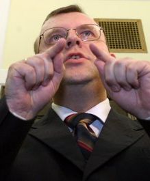 PiS: zweryfikować polską wersję Traktatu Konstytucyjnego