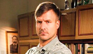 Piotr Stramowski na planie serialu "Świat według Kiepskich". Mamy zdjęcia