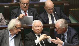 PiS z mocnym poparciem. Sondaż po tragedii