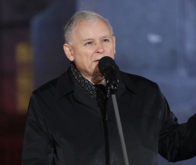 Marcin Makowski: Kaczyński na miesięcznicy smoleńskiej: ”Chwała Antoniemu Macierewiczowi”, czyli wojny na prawicy nie będzie