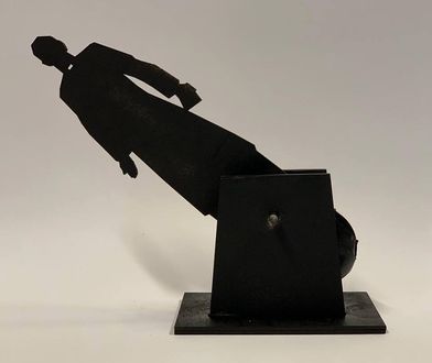 Pomnik ks. Henryka Jankowskiego jako zabawka dla dzieci. Artysta stworzył prototyp