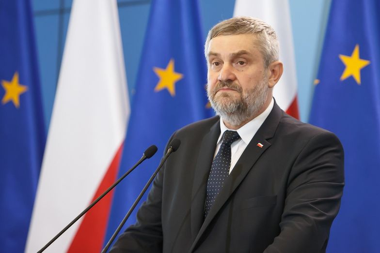 Minister Ardanowski zapewnia, że żywności nie zabraknie.