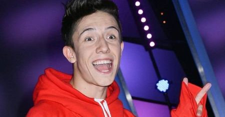 Dawid Kwiatkowski przygotował prawdziwą gratkę dla fanów! Tego po młodym artyście chyba nikt się nie spodziewał!