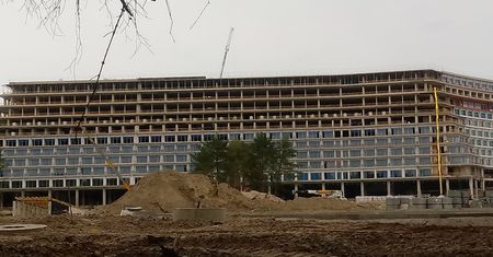 Hotel Gołębiewski w Pobierowie rośnie jak na drożdżach. Mamy nowe zdjęcia