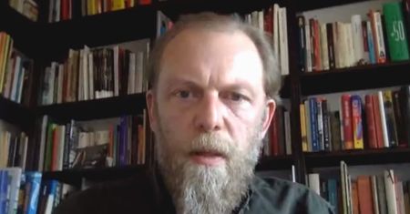 Koronawirus. Codzienne odczyty nowych książek polskich pisarzy. Transmisja w WP