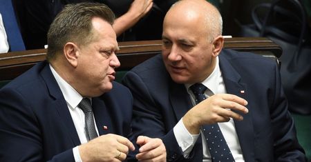 Zwrot w sprawie emerytur byłych funkcjonariuszy służb PRL. "Będzie fala"