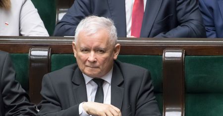 Film "Tylko nie mówi nikomu" zaskoczył PiS. "Partia Kaczyńskiego jest pogubiona"