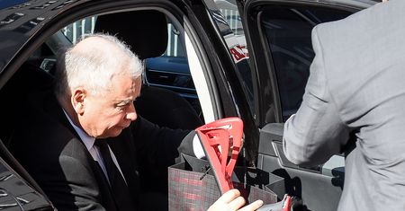 Impreza urodzinowa Antoniego Macierewicza. Przyjechał Jarosław Kaczyński
