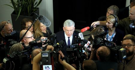 Nowa kadencja Senatu. Stanisław Karczewski: nie możemy się oddzielić od naszych kolegów z PO żelazną kurtyną