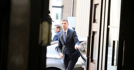 "Przygotowanie dzieci do oddania ich pedofilom"? Nowy szef MEN potwierdza
