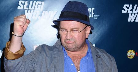 Paweł Królikowski po ciężkiej chorobie. Pod nakryciem głowy ukrywa ślady po operacji