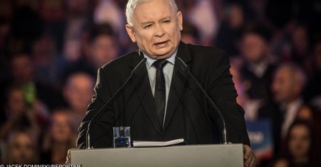 Jarosław Kaczyński tłumaczy się z ostatniej wypowiedzi. Chodzi o "tradycyjny model rodziny"