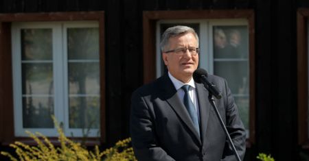 Jakie ma plany Komorowski? "Brakuje mu pieniędzy"