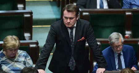 PKW ogłosiła Dominika Tarczyńskiego europosłem. PE: do czasu brexitu nic nas z nim nie łączy