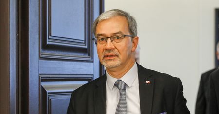 Limit 30-krotności kością niezgody w rządzie. Kwieciński: będzie dziura w finansach