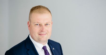 Poseł Nowoczesnej zlikwiduje 500 plus? "To była celowa prowokacja"