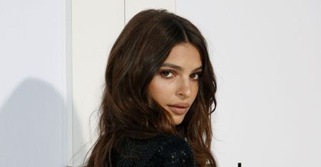 Emily Ratajkowski kradnie serca i kasę w zwiastunie filmu "Złodziej i oszustka"