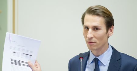 Kacper Płażyński miał po wyborach kłopot ze znalezieniem pracy. Dostał 20 tys. dotacji