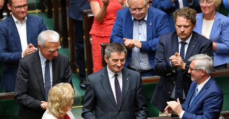 Koziński: "Kuchciński nadwerężył wiarygodność PiS. Opozycja zdoła to wykorzystać?" (Opinia)