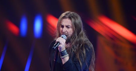 Łukasz Łyczkowski z "The Voice" przeszedł operację. "Wypadki i lata pracy na budowie zrobiły swoje"