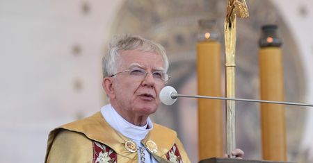 "Kościół wpisuje się w PiS". Arcybiskup Marek Jędraszewski odpowiada na te zarzuty
