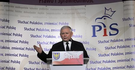 PiS kontra Polska lokalna. Samorządowcom ufamy bardziej