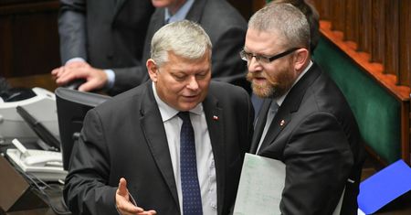 Marek Suski żalił się na swoją pracę. W Kancelarii Premiera mu się nie podobało, tęsknił za klubem PiS