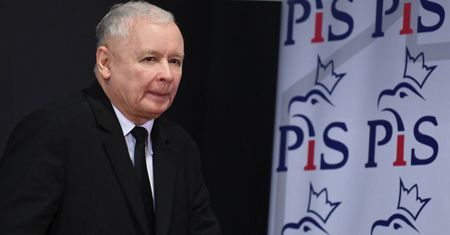Afera KNF. Jarosław Kaczyński sprawdza wszystko i wszystkich. Prezes PiS chce panować nad sytuacją