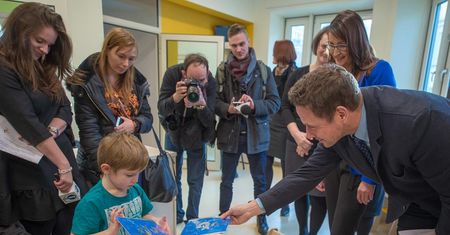 Rafał Trzaskowski odwiedził dzieci z autyzmem. To pierwsze takie przedszkole w stolicy