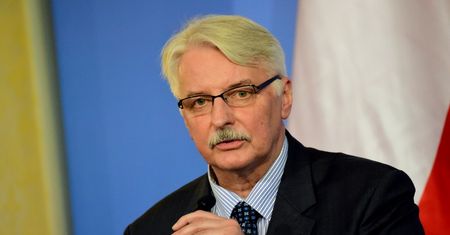 Szykuje się dymisja i awans Waszczykowskiego. Jak to możliwe?