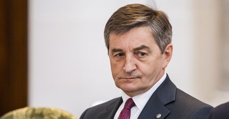 Rodzinne, ale służbowe loty Marka Kuchcińskiego. "Poniesiono wyższe koszty"