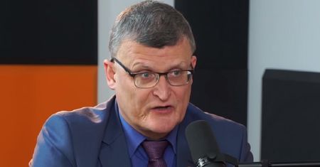 Koronawirus w Polsce. Koniec pandemii za dwa miesiące?