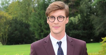 Mikołaj Roznerski odszedł z teatru. Aktor wydał oświadczenie