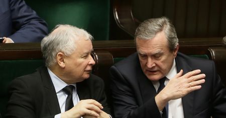 Skok PiS na trzeci sektor. Co zrobi Andrzej Duda?