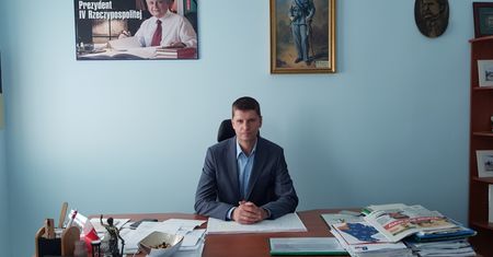 Dariusz Piontkowski obiecuje kolejne podwyżki. Już rozmawia z ministrem finansów
