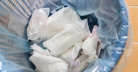 Mandat 4 tys. zł za wyrzuconą podpaskę