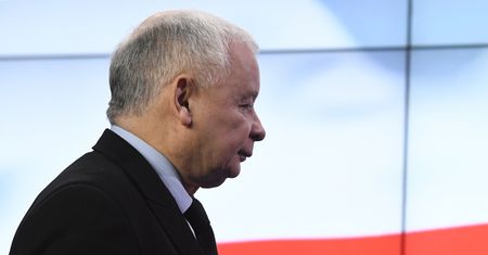 Nie tylko Komorowski ma "lewe" wykształcenie. Najważniejszy polityk prawicy przyznał się do czegoś poważniejszego. I to dużo wcześniej